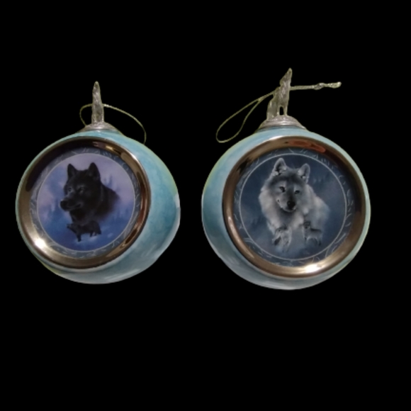 VTG 1997 Set 2 Bradford Edition Wolf Ornaments Silver Scout & Black Knight 04961 - Picture 1 of 12